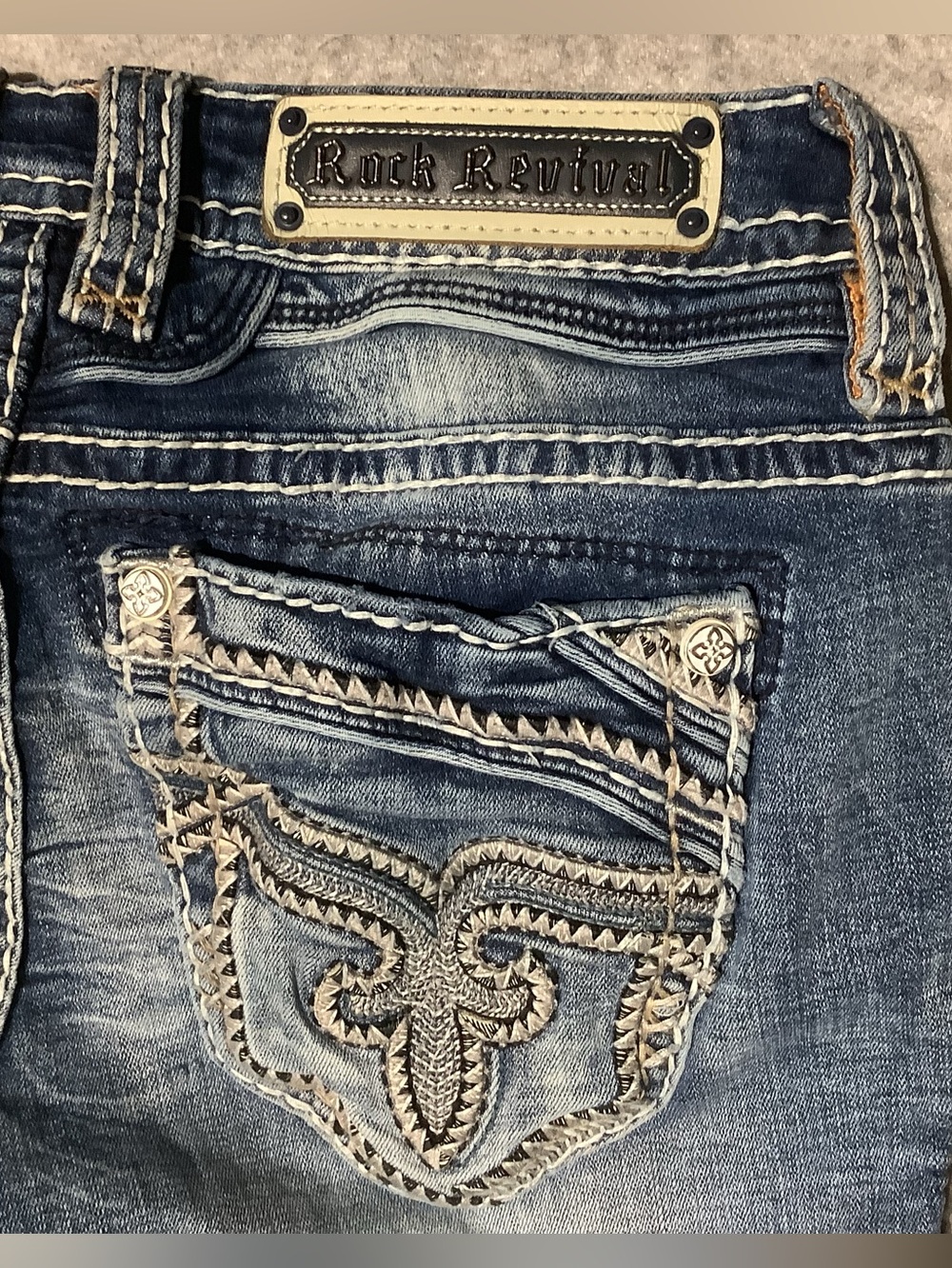 Rock Revival LilacRose Medium Wash Denim Embellished Metallic Sparkle 28